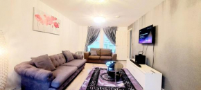 Sunderland Villa Luxuria House and Apartment Accommodation - Free Double Private Parking